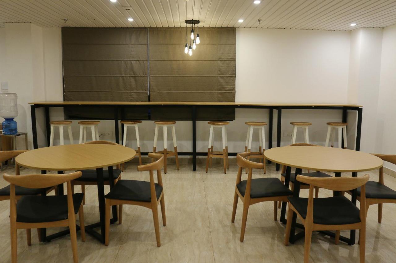 Sm Hives Hotel Bhuvanesvar Kültér fotó