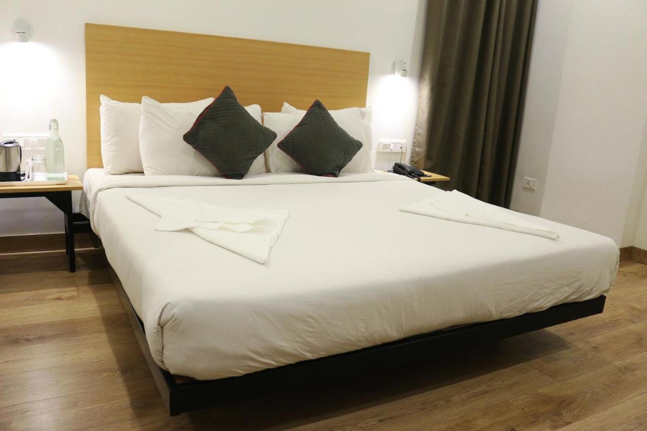 Sm Hives Hotel Bhuvanesvar Kültér fotó