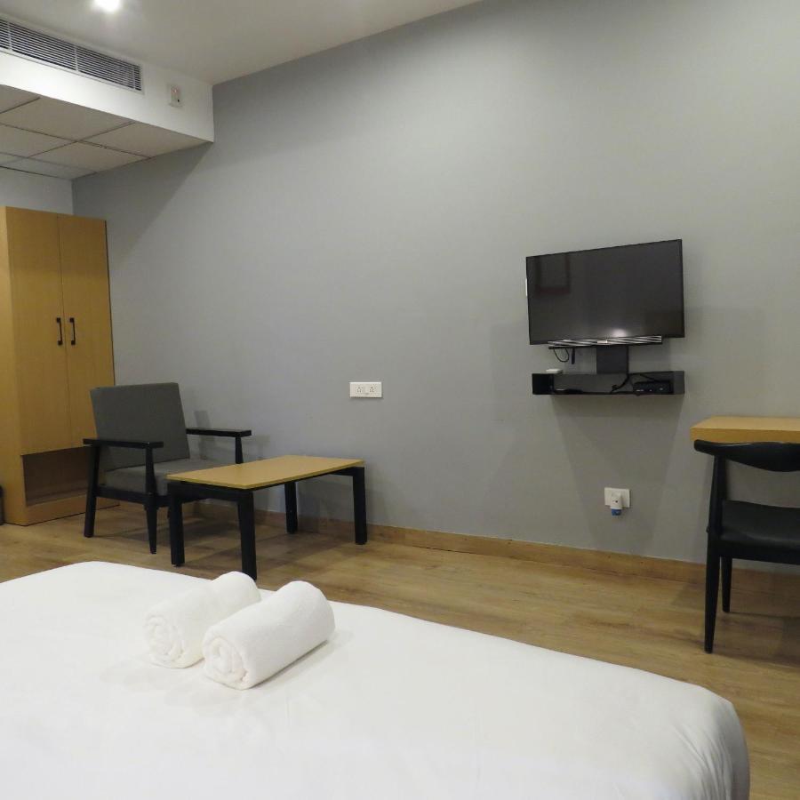 Sm Hives Hotel Bhuvanesvar Kültér fotó